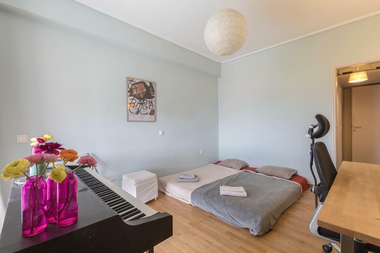 Spacious & Modern Flat In Heart Of Атина Екстериор снимка